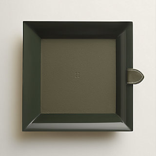 HERMES トレー (アトリウム) Atrium square change tray, medium model - Green | Hermès USA